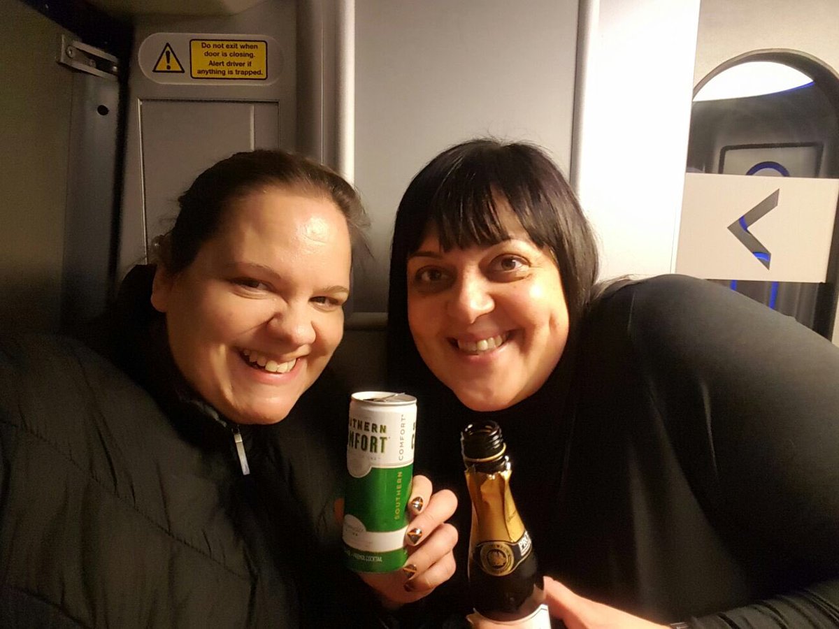 HussAtty's tweet photo. Felt very emoosh saying goodbye to this one earlier, had a funtastic 2 weeks #ClarAtty xxx 😢😉 https://t.co/v7ddrsQevc