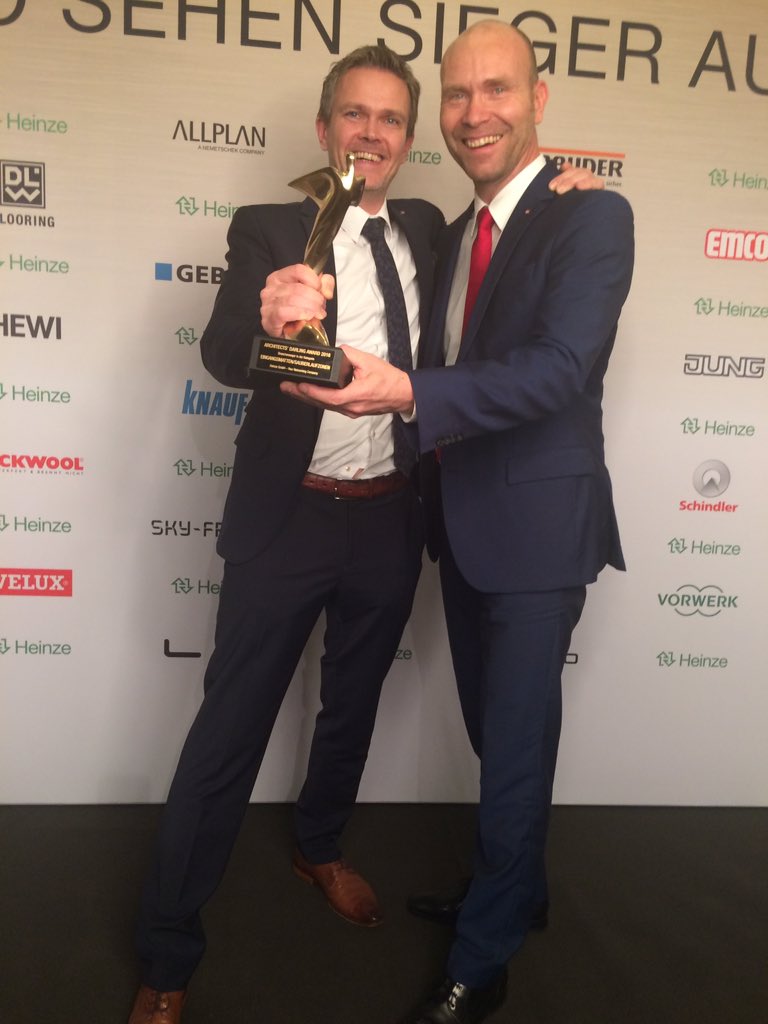 Gold Architects Darling Preis für emco Bau! Danke an alle Architekten, wir sind begeistert.
