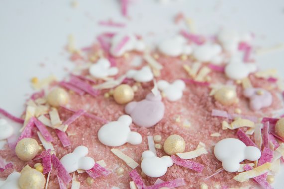 NaturalSprinkls's tweet photo. Hot dog, hot dog, hot diggity dog...we've made the perfect Minnie topping for your little sprinkles! @Disney #minniemouse https://t.co/3CUnsNrtHp