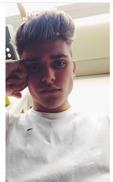 WWCHARLIEJONES_'s tweet photo. RT!

I apologise for no updates:( chemo has been bad😭

Some recent @CharlieJones photos 😍😍💜💜

+ check out their headline tour!! @erhello xxx https://t.co/b6YPC3rdtK