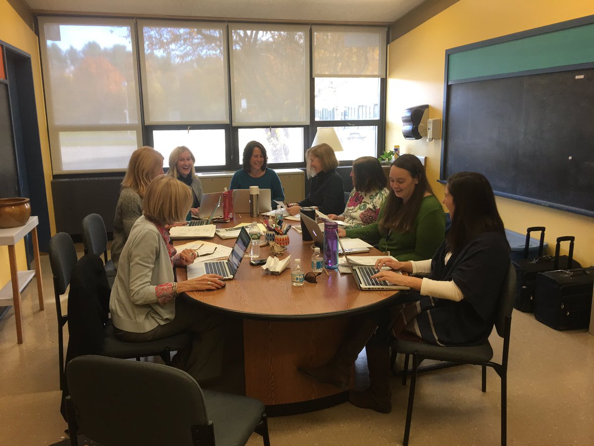 kharrishwrsd's tweet photo. Speech,occupational and physical therapists at professional development #collaborativework#talented staff https://t.co/qXzkUy3BQP