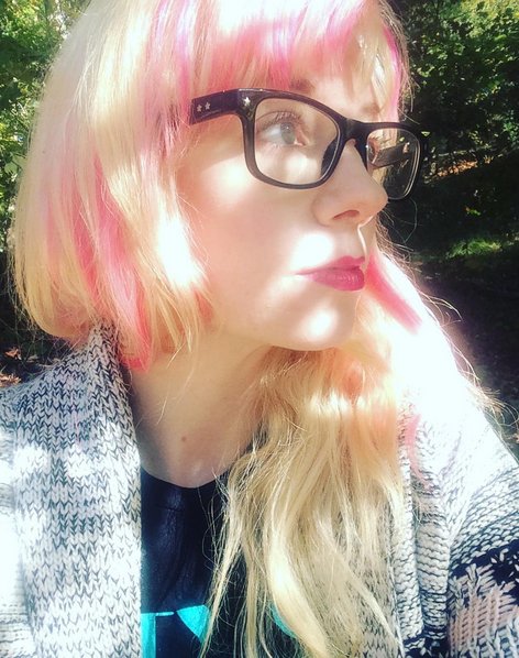 Jenn_Ryan's tweet photo. Be the light. Focus on the positive. Turn off your television and read a book. Be happy. Enjoy your time. Enjoy your day. Enjoy your LIFE. https://t.co/56OwGB7Ewy