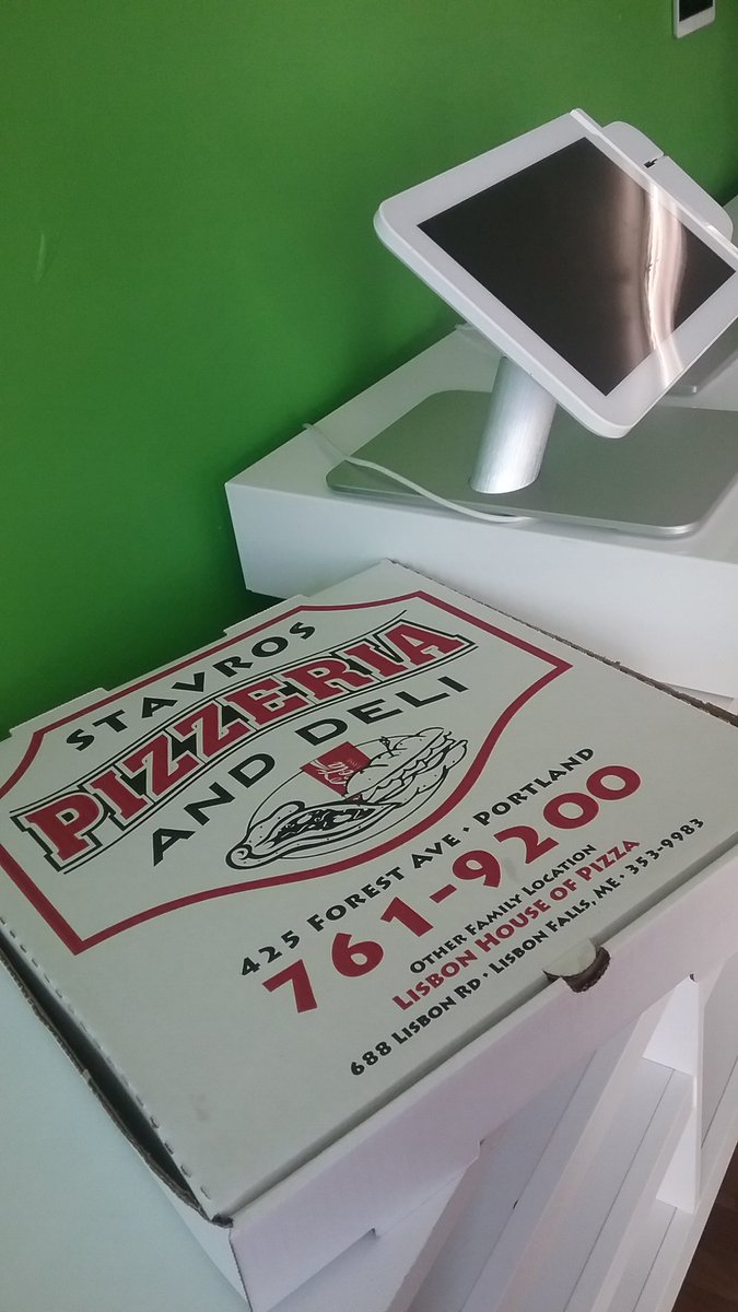Linkwithexpress's tweet image. Lunch from 1 of our FAVORITE merchants, Stavros Pizza! They get A+ service from Express, we get to be mere blocks from THAT PIZZA THO! #nom