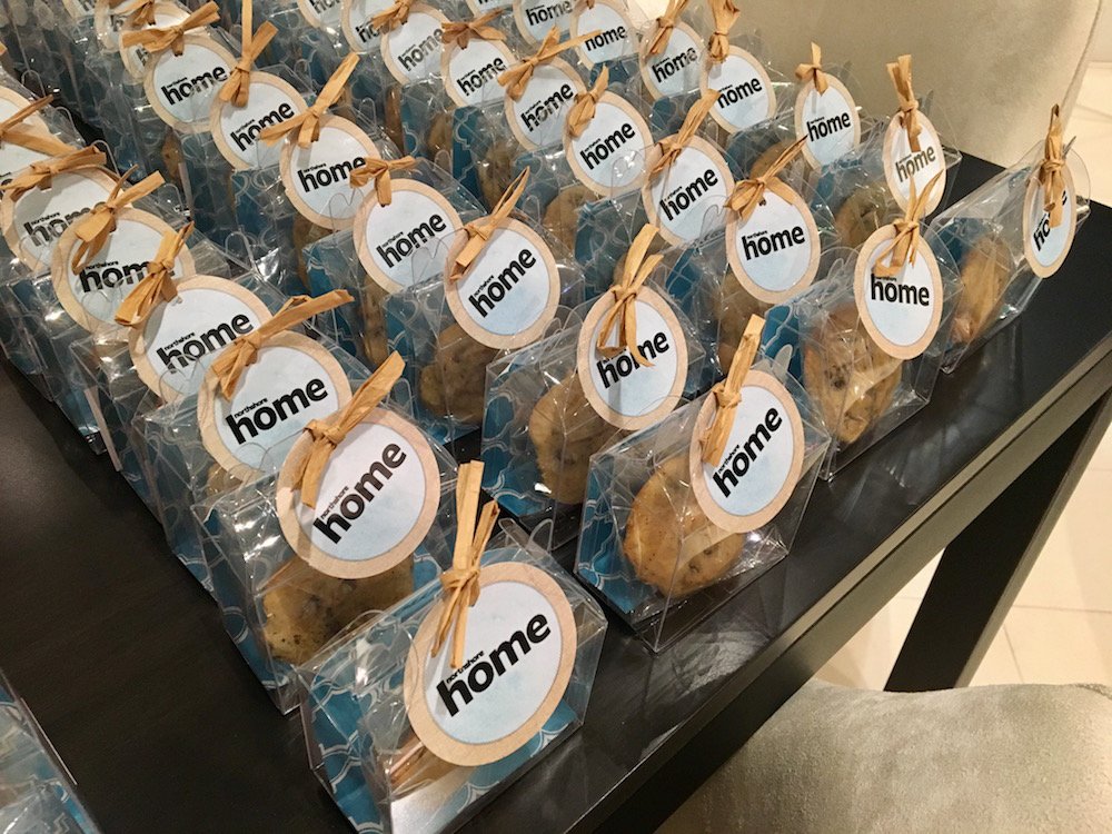 northshoremag's tweet photo. Thank you to #VinwoodCaterers, @PrivateerRum, @bellavellababy, & #Kappys for the delicious food & drinks at our Fall Home Celebration! https://t.co/UtmBlOYCDl