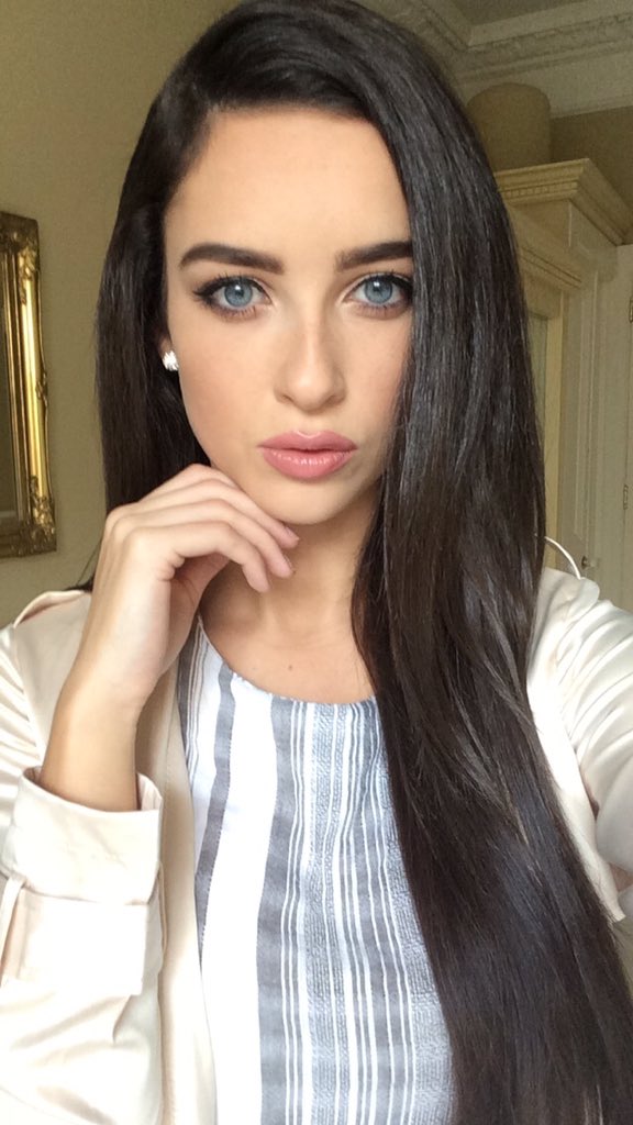 Love the sleek&amp;straight look my <a href="/InStylerIreland/">InStyler Ireland</a> gives me! Having <a href="/GoldFeverHair/">Gold Fever IRE & UK</a> helps of course👌🏼💎🌟<a href="/shushhairdesign/">ShushHairDesign</a>