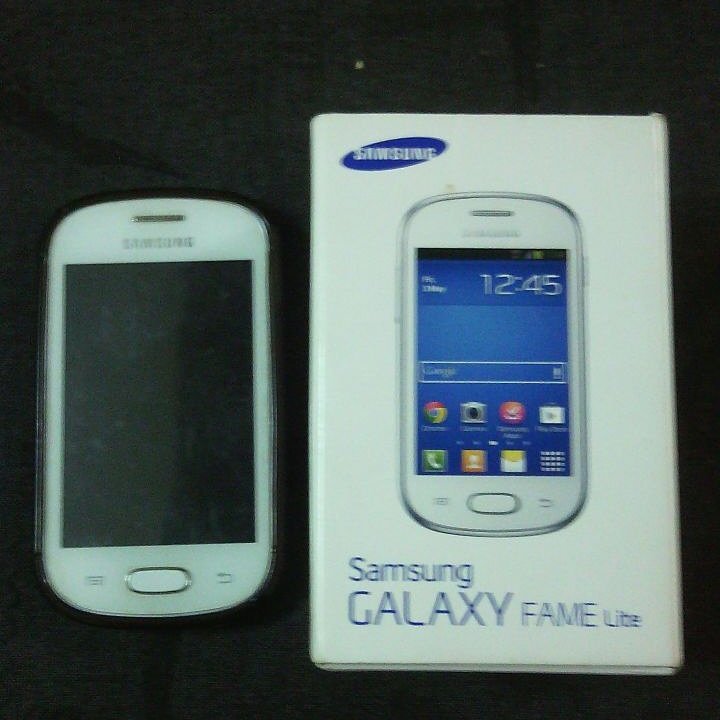 CachivachesBou1's tweet photo. #sevende Samsung Galaxy Fame Lite gt-s6790l #pocouso #comonuevo #ventadegarage #garagemargarita #telovendovenezuela #islademargarita https://t.co/BgC9PFeVWY