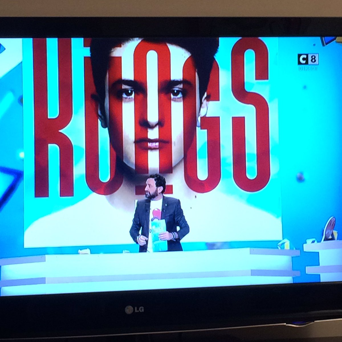 UMusicStore's tweet photo. @KungsMusic chez @Cyrilhanouna dans @TPMP maintenant! https://t.co/qCnoPcieJ4