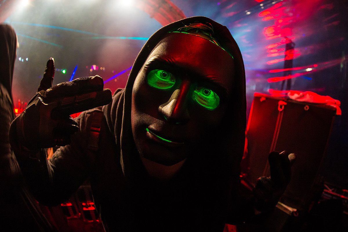 hardattakk's tweet photo. POW! Who's ready for some new music? #HardAttakk https://t.co/PS3N0VnS46