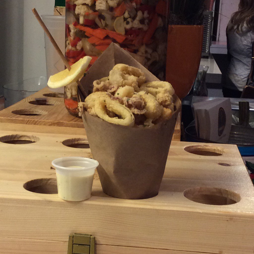 Craving some calamari? Try our fritto misto- fried calamari and vegetables served with lemon Aioli!!
