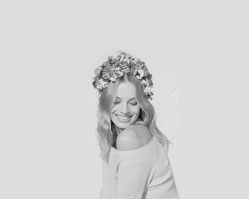 JxHforever's tweet image. Nothing is too good for this woman to flaunt 💖👑 #queenmargot