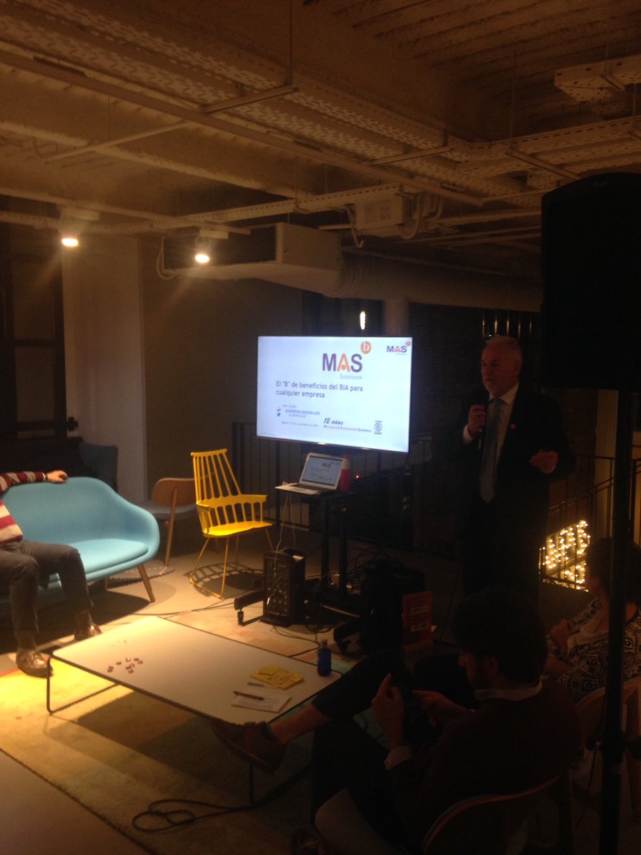 BCorpSpain's tweet photo. "Mide lo que importa" @JOHNSCADE de @MAS_Business nos introduce en la herramienta de medición #BCorp https://t.co/vyFcLVskEg  #BTardesMad https://t.co/crLLc445CJ