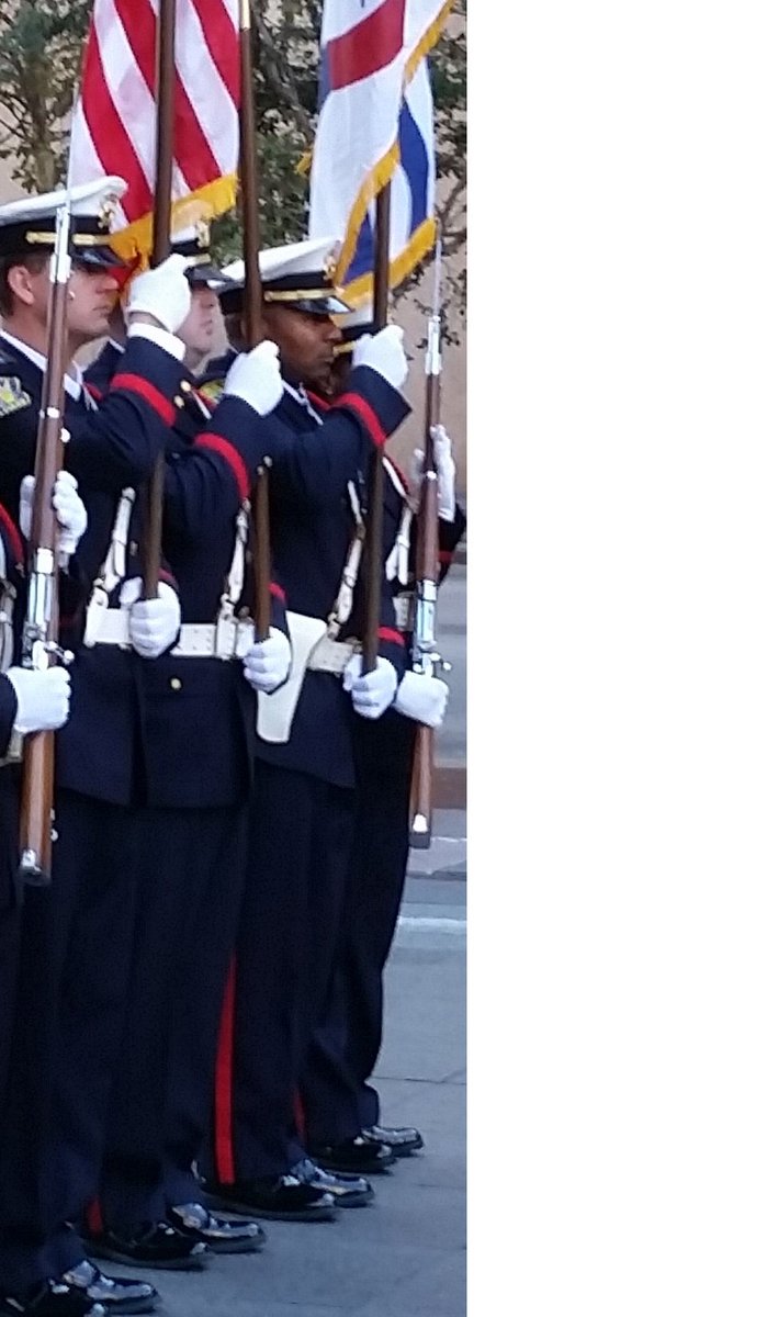 CincyPD's tweet photo. We are honored that @CincinnatiPD has been named as a Military Friendly employer https://t.co/ba1rpkYLtv by @Mil_Friendly. #EmployVets https://t.co/3ZZP987osP