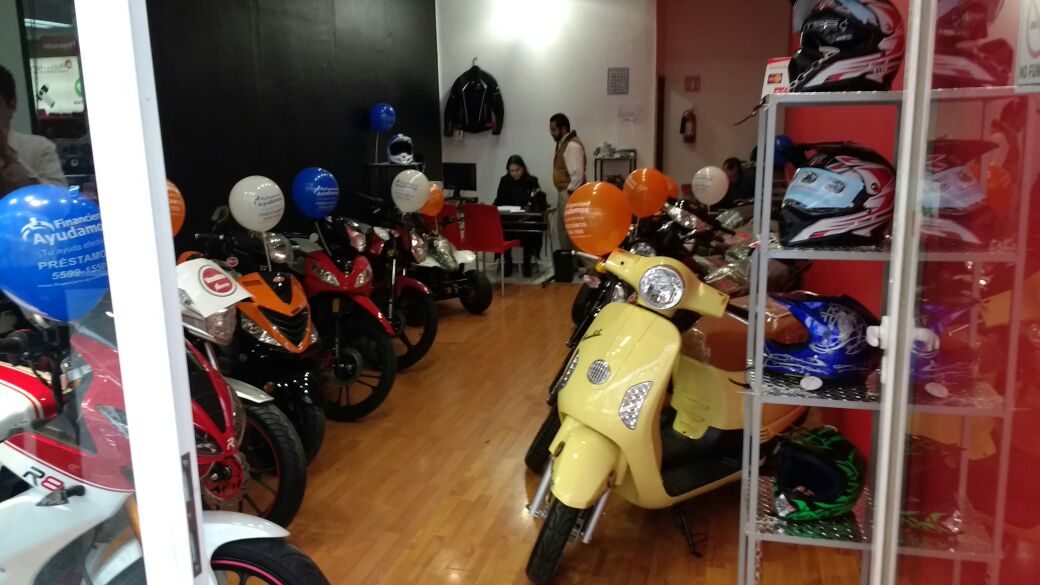 Tramita tu crédito, llevate tu moto Carabela en Plaza Coacalco, preautorizando créditos te esperamos hasta las 6 de la tarde.