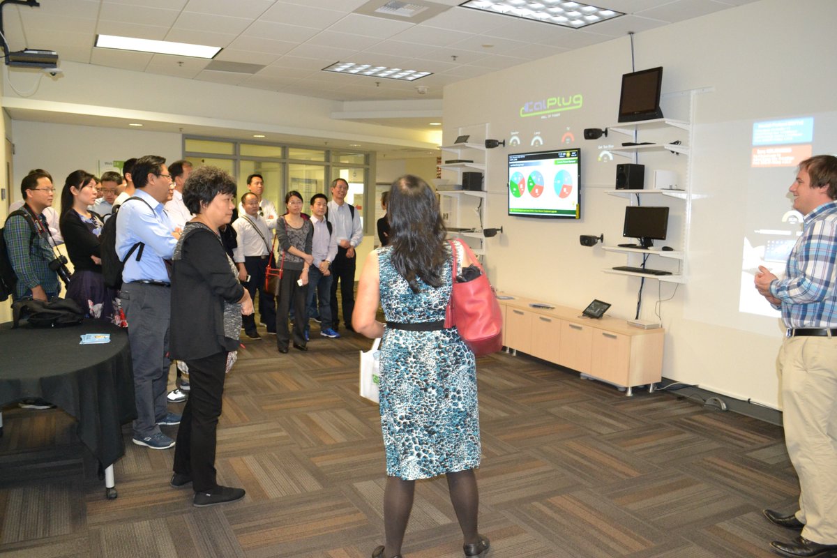 CalPlug's tweet image. #CalPlug2016 Representatives of Ministry of Industry and Information Technology of China. Tour by Professor GP Li and Michael Klopfer.