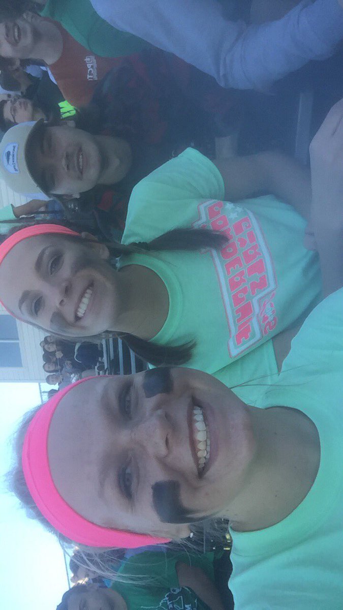 iam_emilyrose's tweet photo. At least we won last year :))) #LastIsBest https://t.co/LqIvfynQFz
