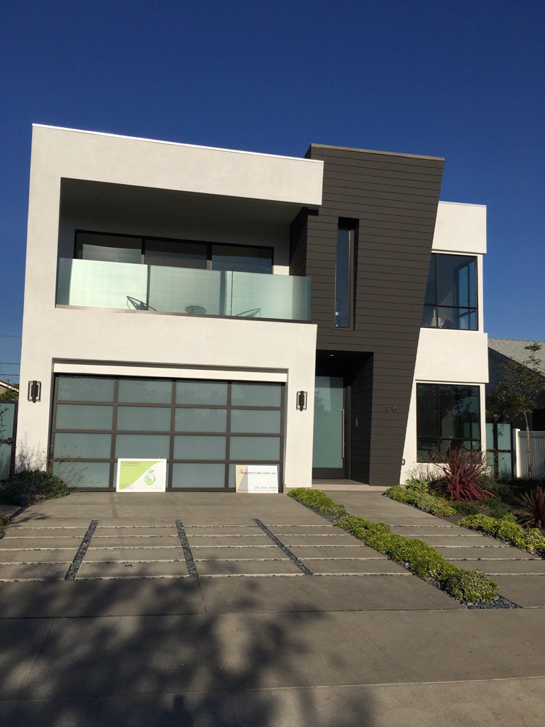 FioraAston's tweet photo. Sneak preview  
Amazing #contemporary#home $2999000 https://t.co/XjIlAwcRtC