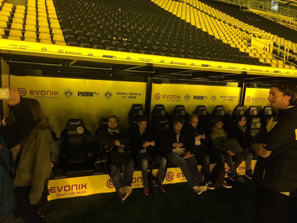 AppZumKurs's tweet image. Habe eine supertolle #phpruhr16 hinter mir mit #zend und coolen anderen Partnern inkl. BVB Stadiontour