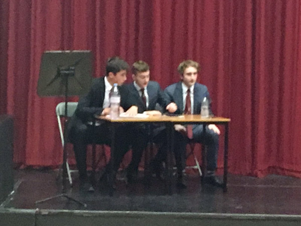 millfieldtennis's tweet photo. Smart move from @nickbrookes12 to go from Evian to Buxton for the debating final. Paid dividends #sohydrated #peakperformance #morethan1L https://t.co/LRIwyw8vxM