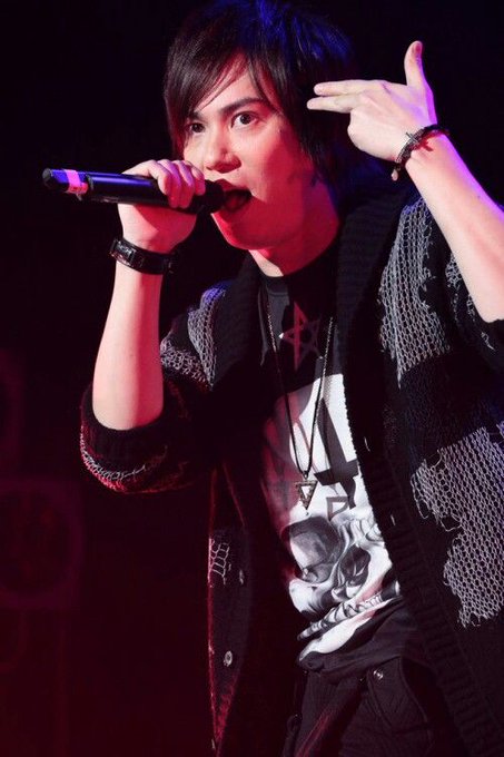 変態イケメン声優のtwitterイラスト検索結果