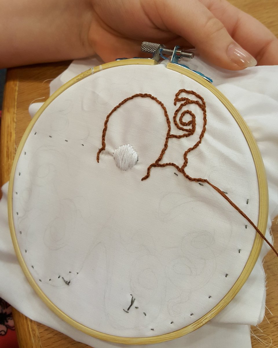 gravescolleen's tweet photo. She's turning her circuit into an #octopus / #cyclopus ! #makered #libraries #sewingcircuits #girlsintech #rhs #embroidery https://t.co/tIq6IgquLy