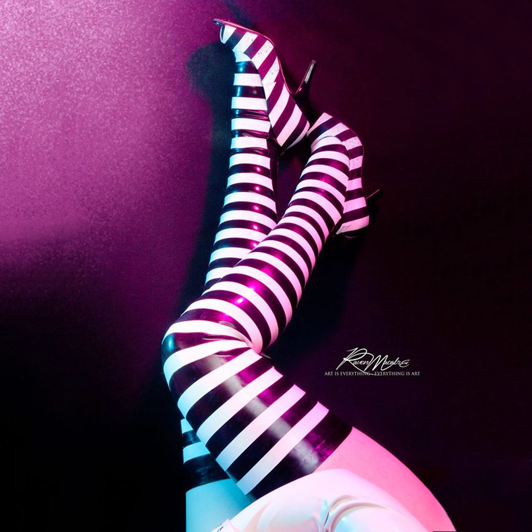 Wicked sexy witch!
iamattitude.com/cosine-couture/

#iamattitude #altfashion #alternative #marketplace #beauty #alt #latex #wickedwitch #leggings