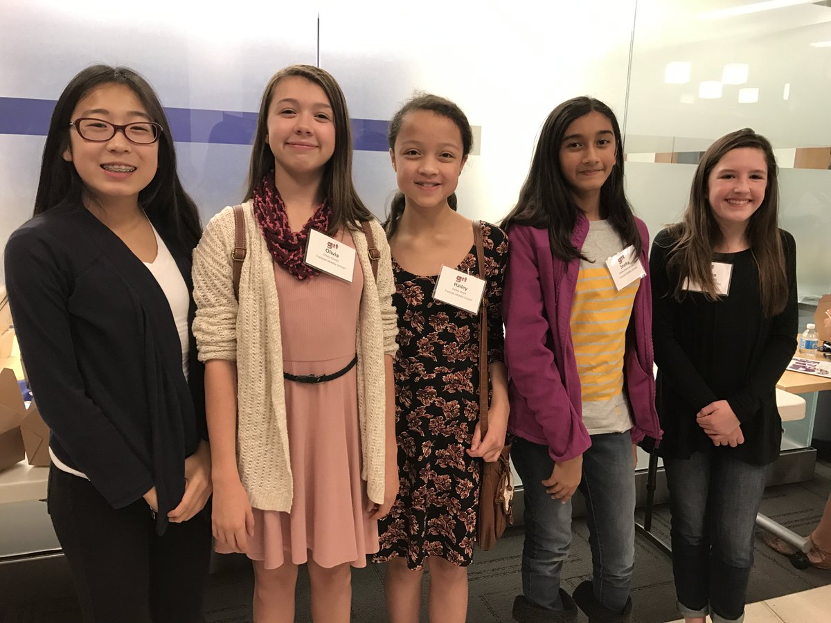 m_ragini6's tweet photo. Demos &amp; discussions on Cyber security, forensics, radiology, cyber crime ,Robotics at  #GITSOS , Visa, Ashburn 
@TrailsideMiddle @TMS_GWC https://t.co/htHiJBNaOn