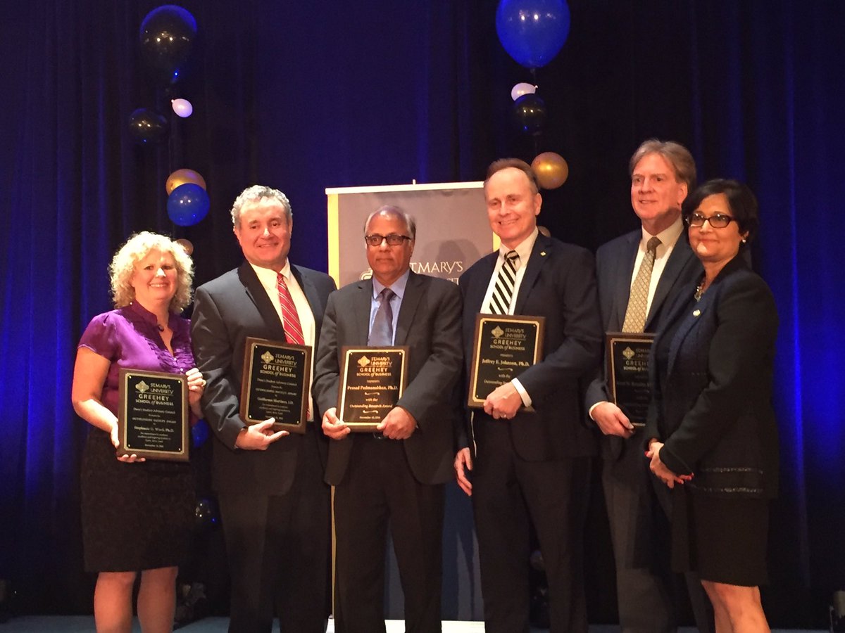 StMarysGSB's tweet photo. Congratulations to all of tonight's winners. #BusinessWeek2016 #Awards #Dinner #WellDeserved #RattlerPride @StMarysU https://t.co/C6RKtgTCLC