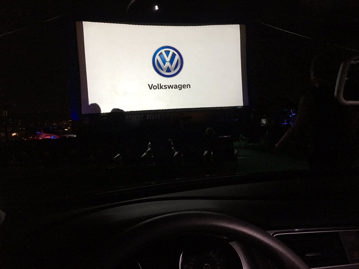 ThatsITLA's tweet photo. Seating in the cars are reserved but there is special setting up front with gifts. #vwatlas #acemuseum #Volkswagen #movienight https://t.co/CKf03wU5GW