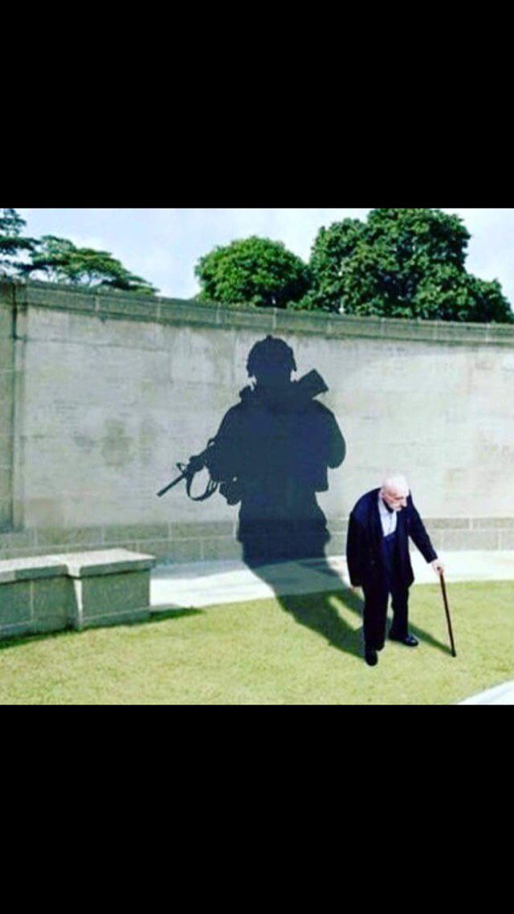 HHS_Footballers's tweet photo. Thank you to those that have served! https://t.co/7mfFvKtKmY