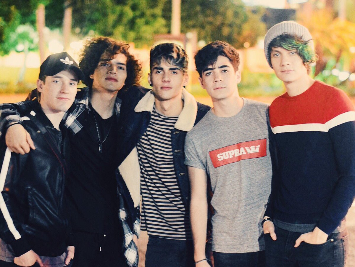 lorenacoder4211's tweet photo. @exatv @AxesoTv @jessiecervantes #MiBandaEnAxesoEs @CD9 los mejores #Cd9 #CD9 #CoderPower #CoderPowerUSA #CD9 https://t.co/q4me9dO85A