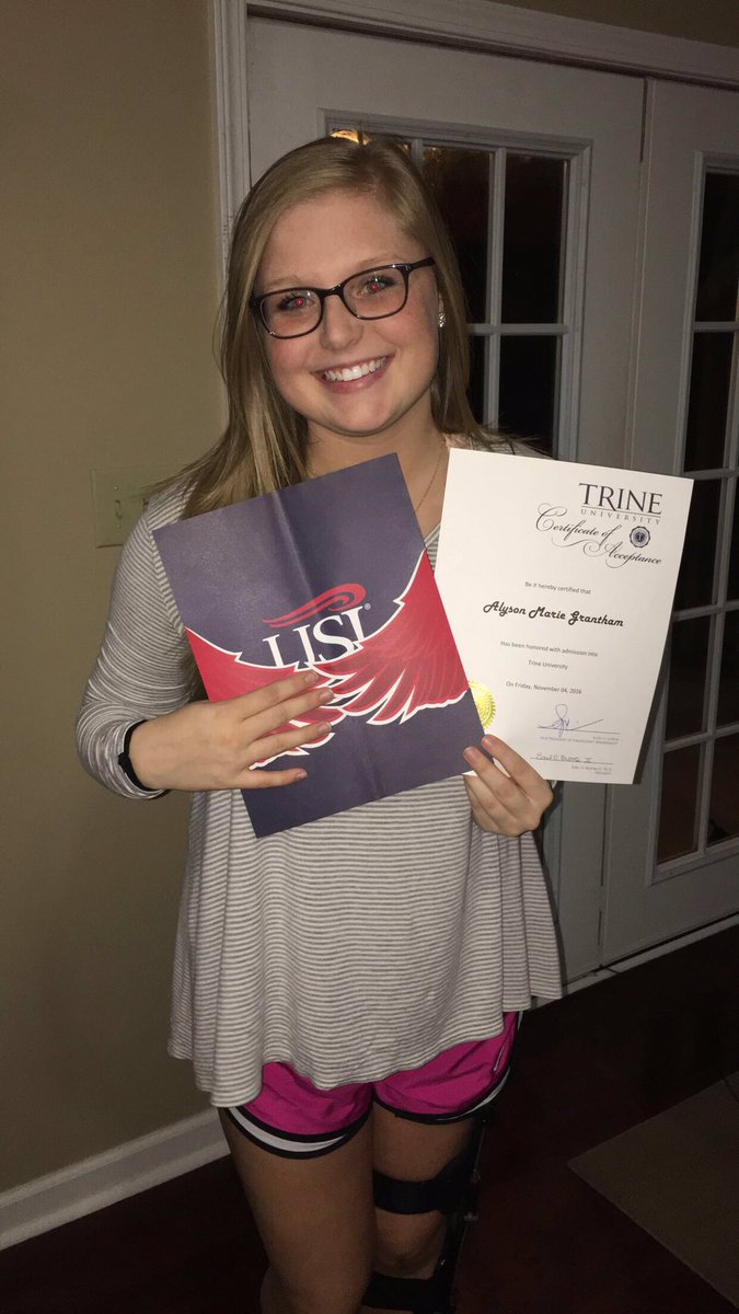 AlysonGrantham's tweet photo. one of these colleges may be my future home💙❤️ #Trine #USI https://t.co/Da650OgDnR