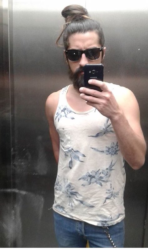 Manbun 🤓 /#fashion #fashionblogger #beard #moda #style #miami #Milano #milan #sydney #chile #styleblogger #london