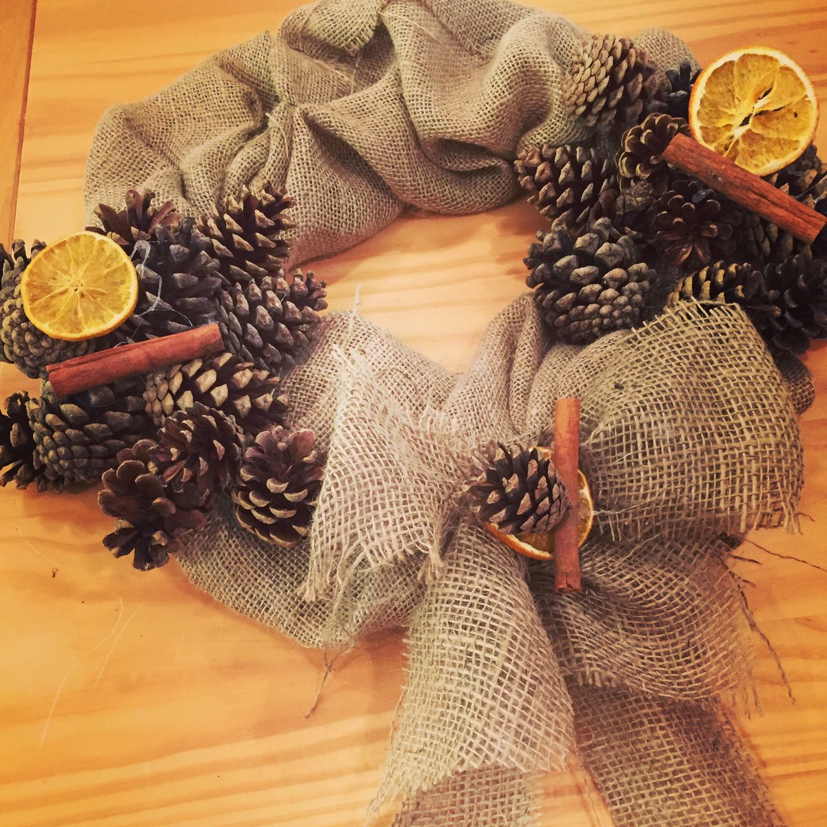 vintagesewingbu's tweet photo. gorgeous wreaths from last nights workshop #craft #christmascraft #festivecraft #pinecone #wreath #rustic #vintage #cinamon #craftworkshop https://t.co/eRobemCJ9S