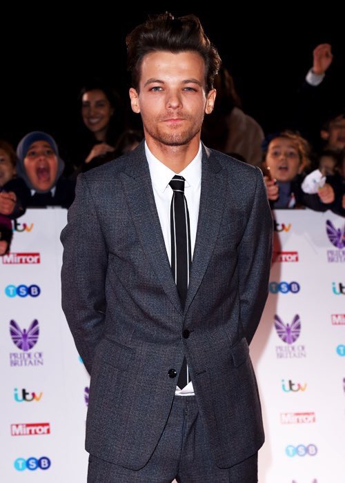 YouChoosert's tweet photo. RT for Niall Horan.
Like for Louis Tomlison. https://t.co/y6TciTr8gt