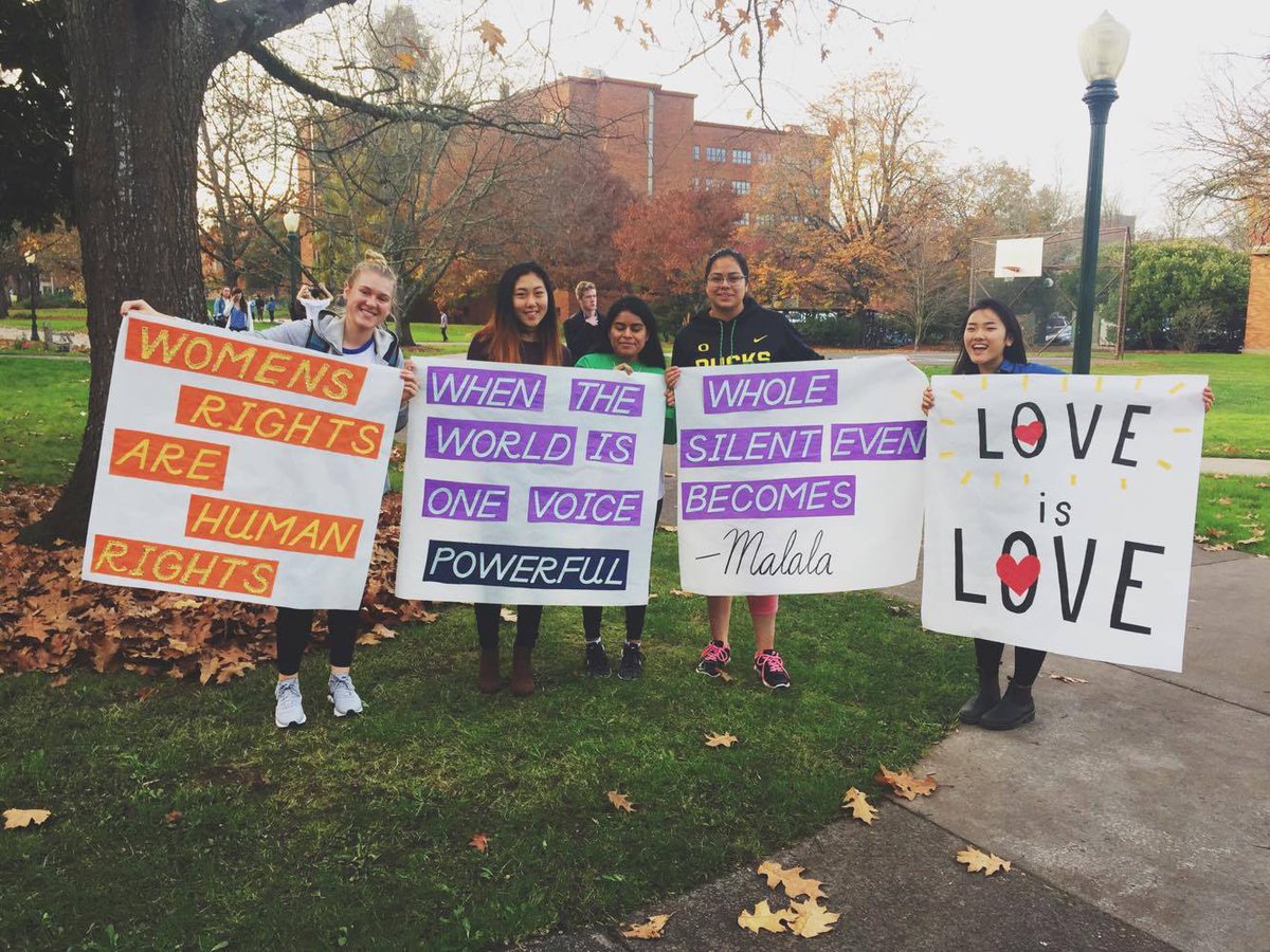 uo_hero's tweet photo. Beautiful posters made by some beautiful women #howduckslive #callmeaduck #uohero https://t.co/Ej99R0hnTL