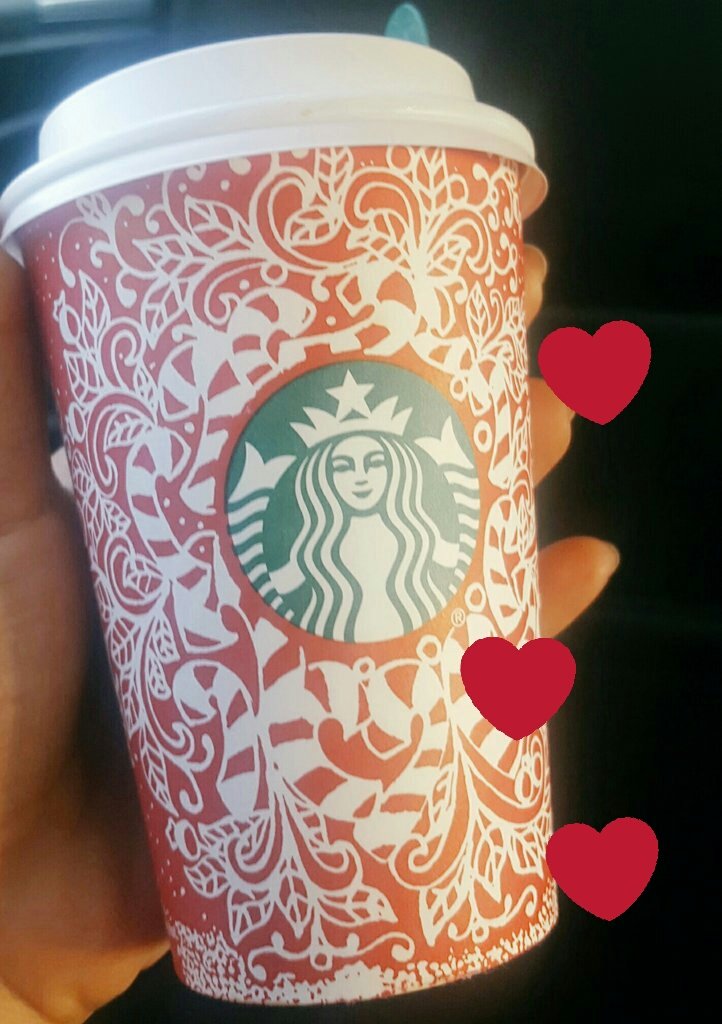 #RedCups got mine today 🎉 to celebrate <a href="/Emily_Daccarett/">Emily Daccarett</a> new website launch <a href="/xPosePR/">xPose PR</a> 💖💖💖💖