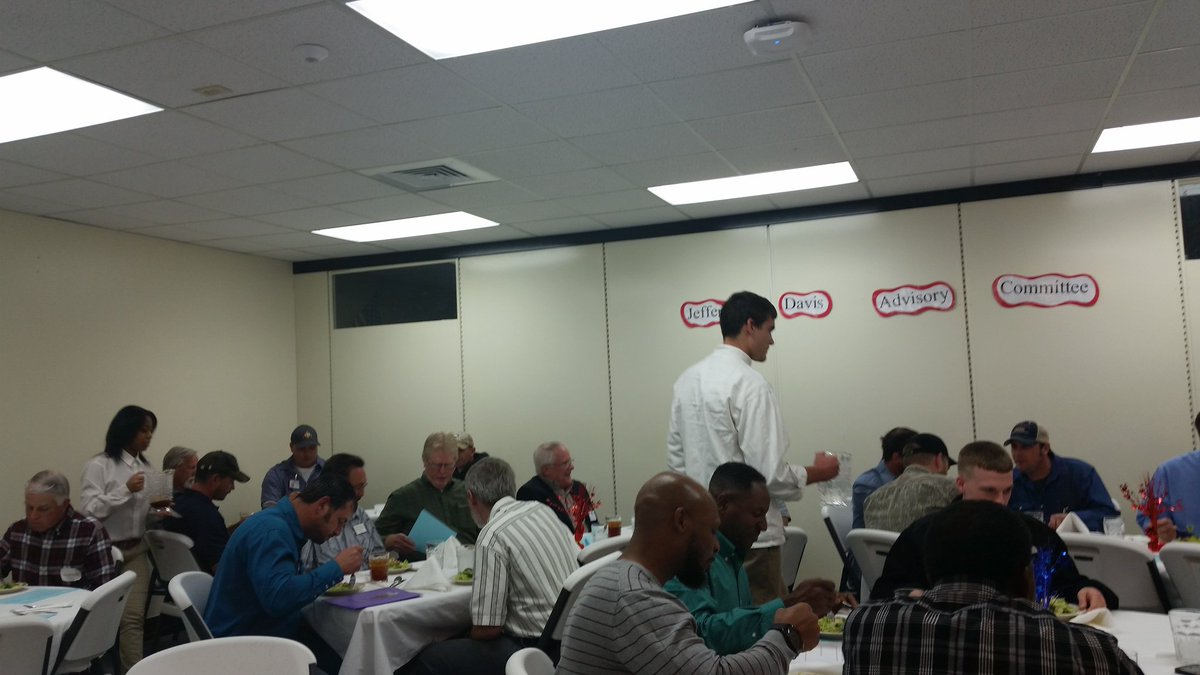 DrDonKelly's tweet photo. Advisory committee meeting in atmore #jdccwarhawks https://t.co/OqIE6XbnTA