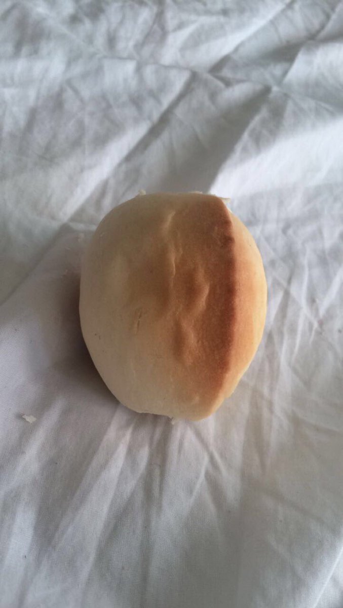 asialbx's tweet photo. I thought the kids fucked up my white beauty blender but it was just a pandesal on the bed I hate this house https://t.co/XPwYk7qvak
