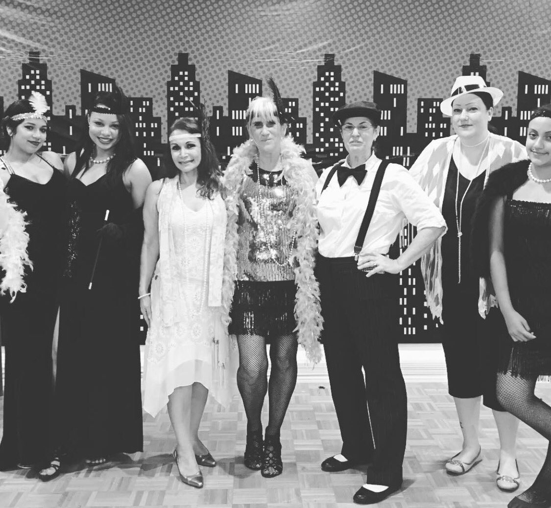 RecBoxLLC's tweet image. Thank you to the team at #Brookdale Lake Worth for bringing me in to host this event! #casinonight #chicagotheme #seniorcare #recbox