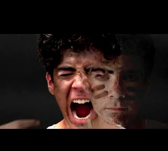 Magic_CD9's tweet photo. OMG!!!!!😱😭😱Ya mañana 11/11 #REVOLUTION @CD9 https://t.co/lHuPJ5uf71
