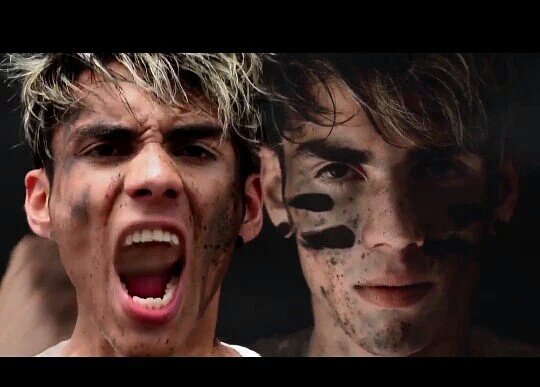 Magic_CD9's tweet photo. OMG!!!!!😱😭😱Ya mañana 11/11 #REVOLUTION @CD9 https://t.co/lHuPJ5uf71
