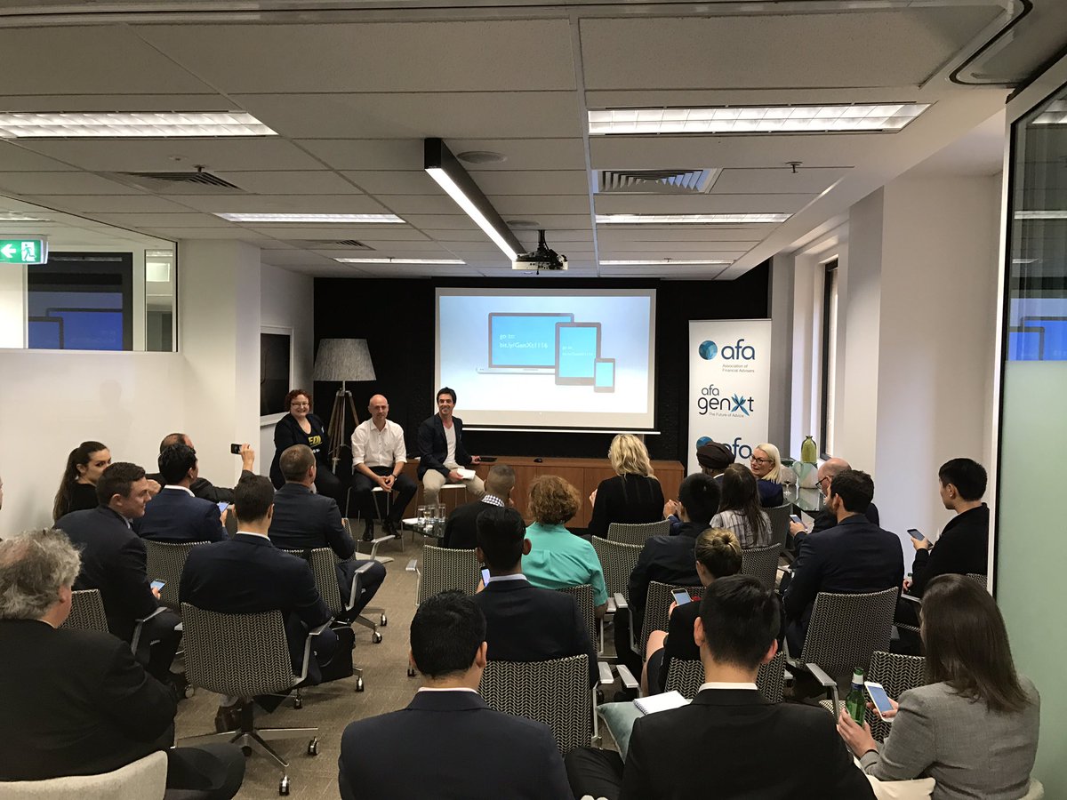 DEANHOLMES2's tweet image. Great night last night @AFA_Voice #GenXt tech session. Good time @_jmillard @peitamd #firsttweet #rockingit cheers for the tips @pivotben