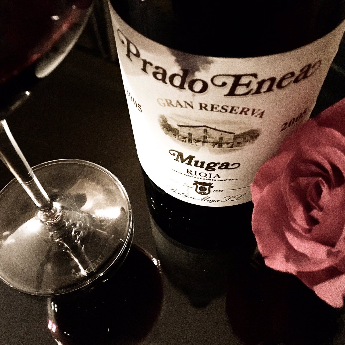 CorksConcierge's tweet photo. I found a little something for #TempranilloDay. I chose wisely. https://t.co/b7jS6bMRmj