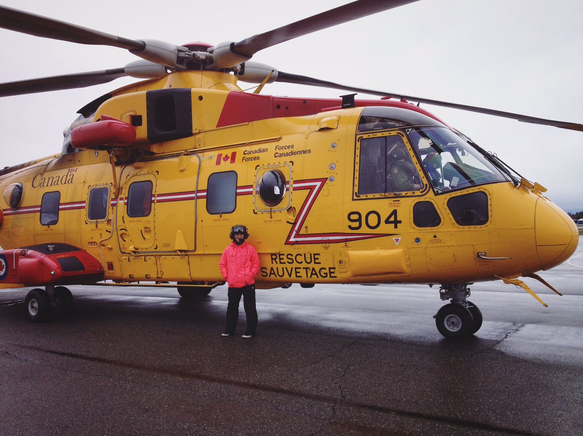 erynpersaud's tweet image. Arriving to lunch in style 🇨🇦🗻#CanadianForces #SARTech
