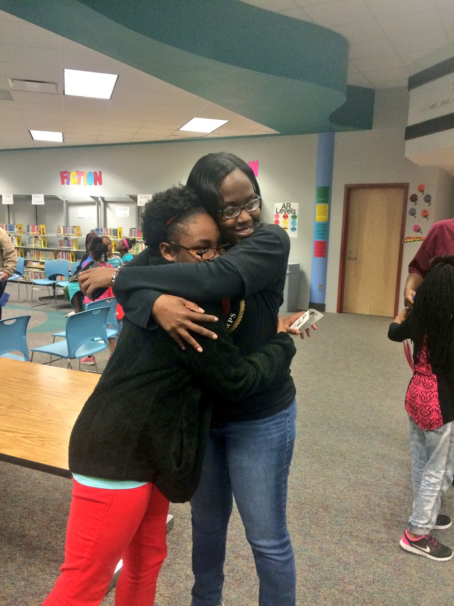 primetimeces's tweet photo. Some of Central Elementary's favorite moments from tonight. @AHF @LinebargerMonte #PTCES #CES360 #familyinvolvement #buildingrelationships https://t.co/lpYK9bZhxn