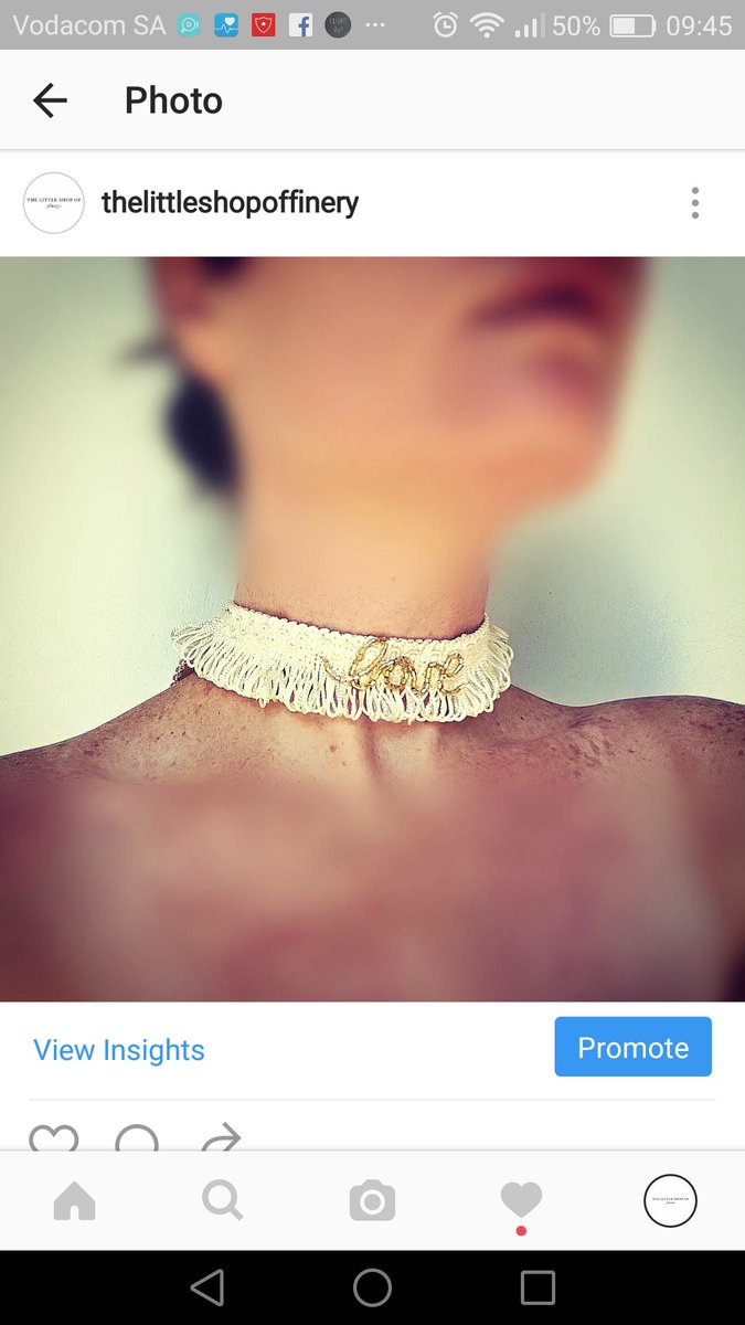 LSOFinery's tweet image. Happy #fridayfeeling ! Our Gatsby Love #bridalgarter worn as a #chokernecklace #ReinventGifting