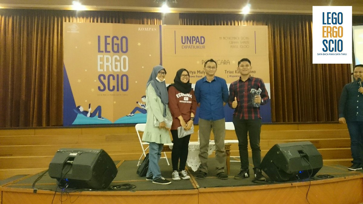 Sharing mengenai menulis di  #legoergoscio Unpad DU bersama <a href="/adhityamulya/">YT: Adhitya Mulya</a> (Sabtu bersama bapak, Jomblo).