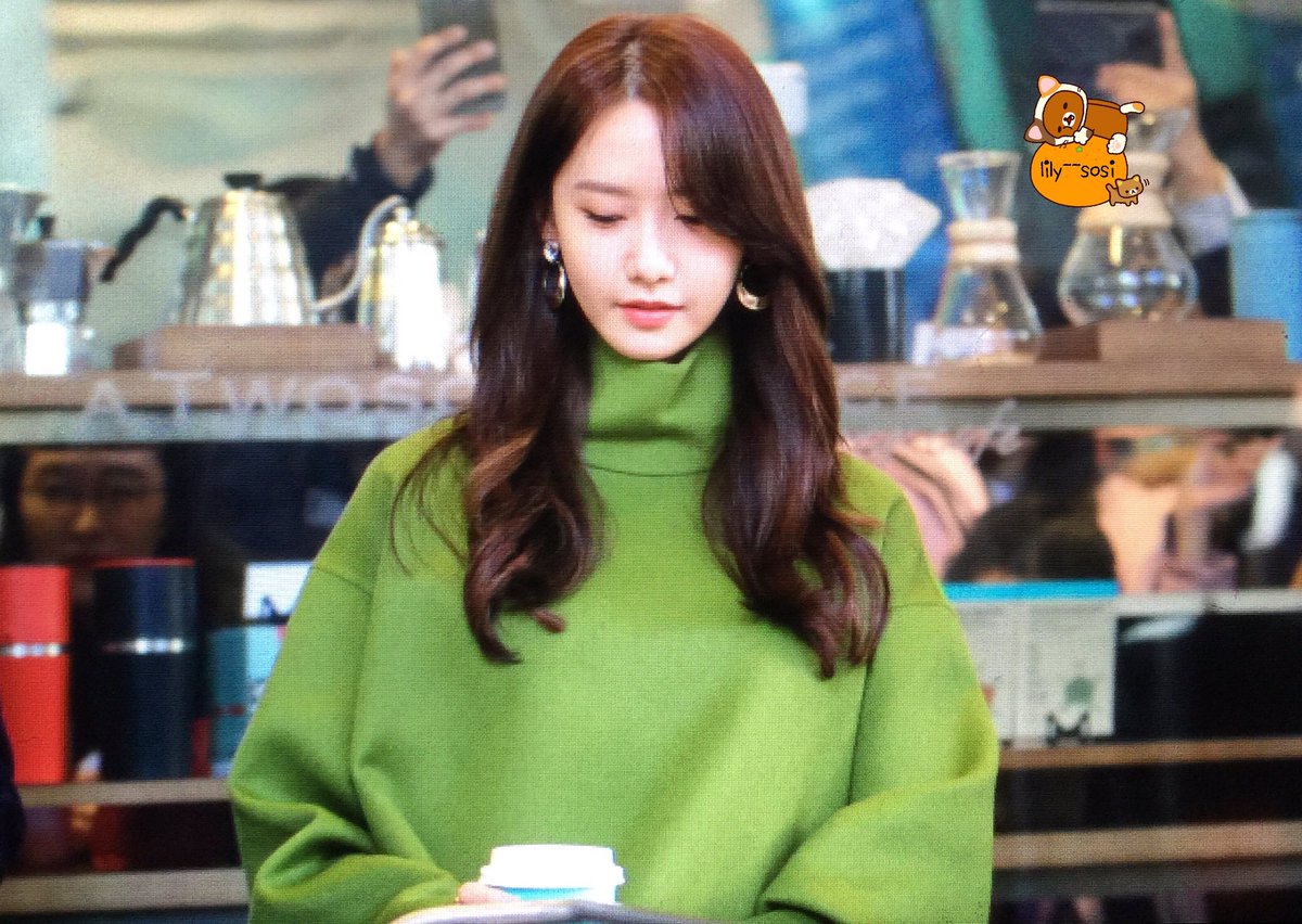 [PIC][11-11-2016]YoonA tham dự sự kiện chiêu đãi Cafe cho 100 Fan hâm mộ mừng Rating 5% của "THE K2" vào hôm nay Cw92vLZUcAAf2GD