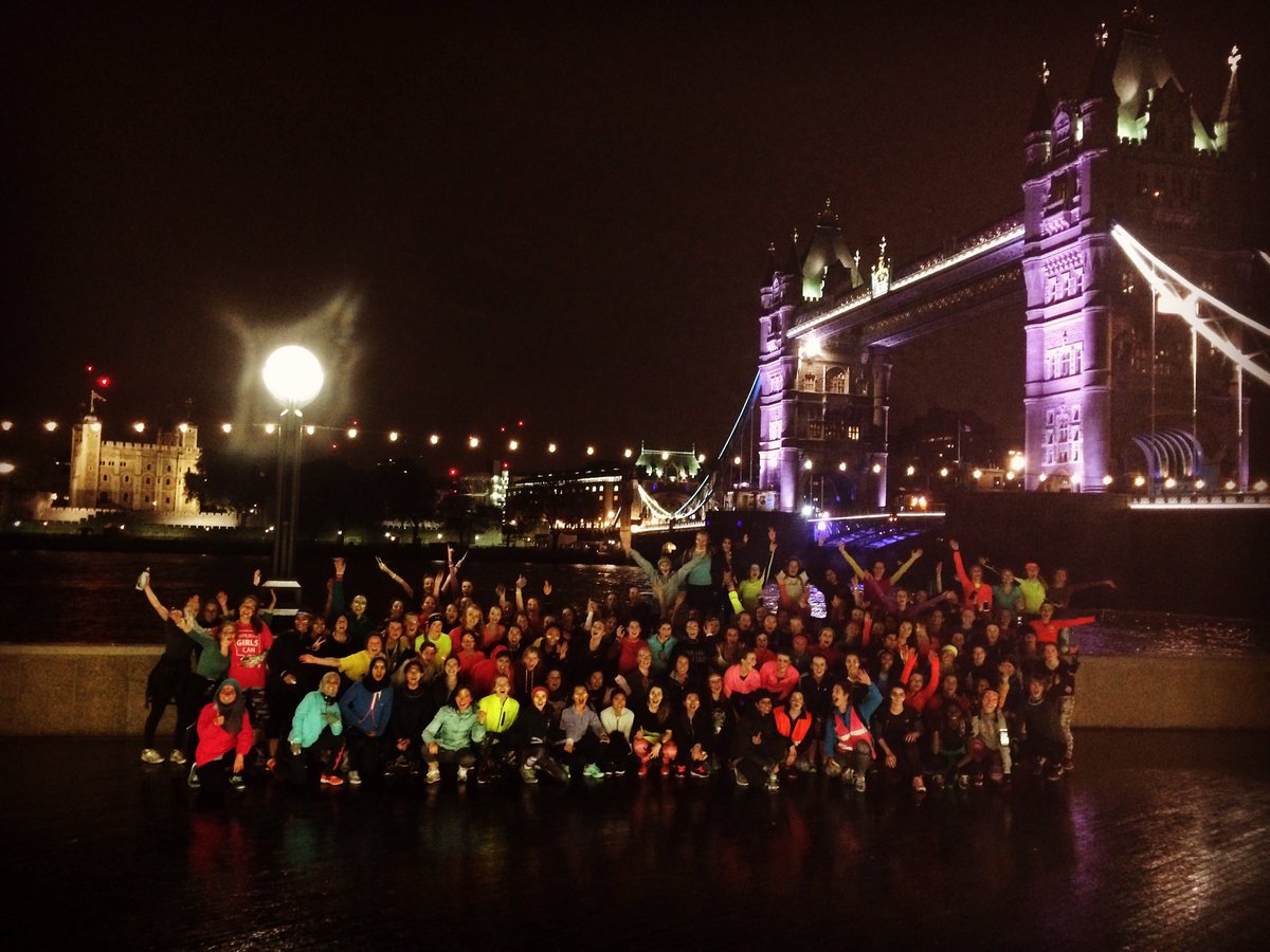 WHAT. A. NIGHT. 

These UCL girls DEFINITELY can 💪🏻 

Neon Rave Run ✅
Smashed it ✅

Fabulous evening with even more fabulous company