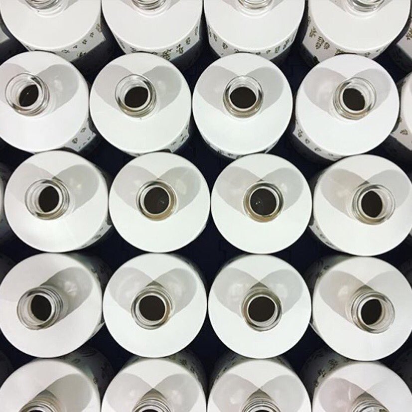 SaraMillerLon's tweet photo. Our fragrance diffusers in production!! @thisiscanova #fragrance https://t.co/m3CqqdgJMk